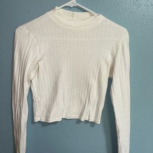 Women's American Eagle Fitted White Long Sleeve Crop Top